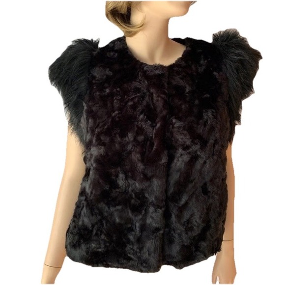 Skaist Taylor Neiman Marcus Jackets & Blazers - Vintage Women's Skaist Taylor Neiman Marcus Faux Fur‎ Vest Black Medium Pockets